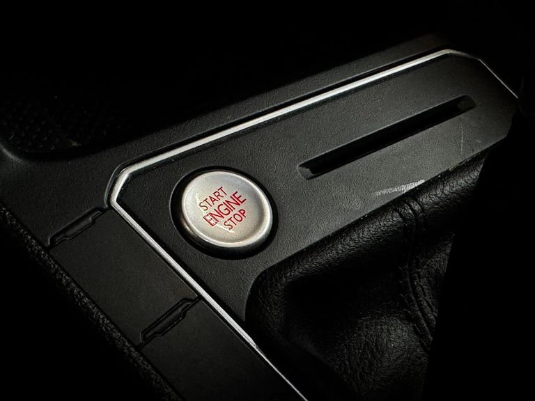 VolksWagen Nivus Highline 1.0 200 TSI Flex Aut.