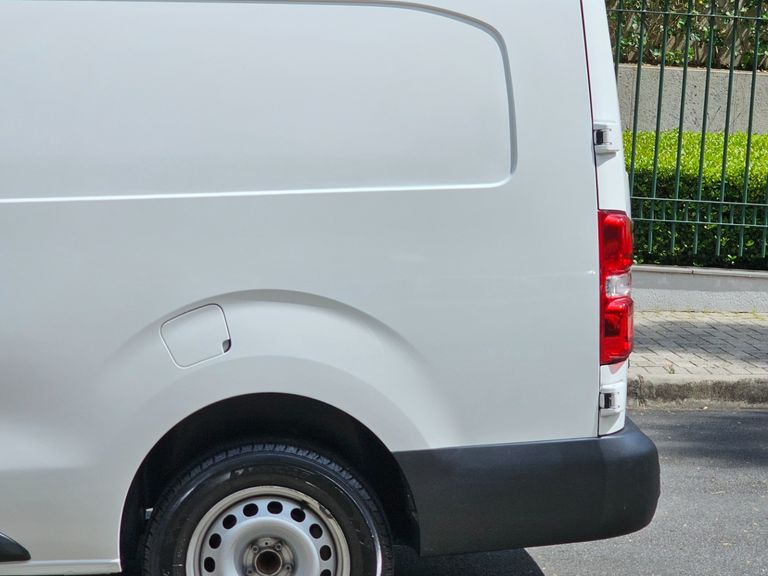 Peugeot Expert Cargo 1.5 Turbo Diesel