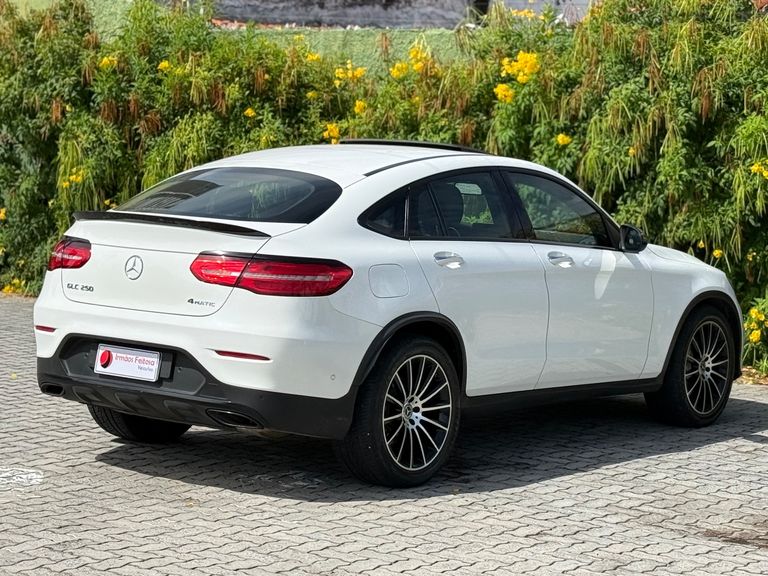 Mercedes GLC 250 Coupe 4MATIC 2.0 TB 16V Aut.