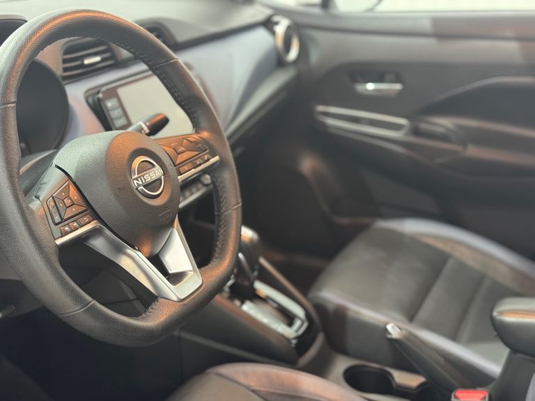 Nissan VERSA Exclusive 1.6 16V Flex Aut.