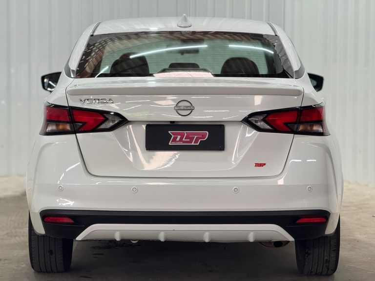 Nissan VERSA Exclusive 1.6 16V Flex Aut.