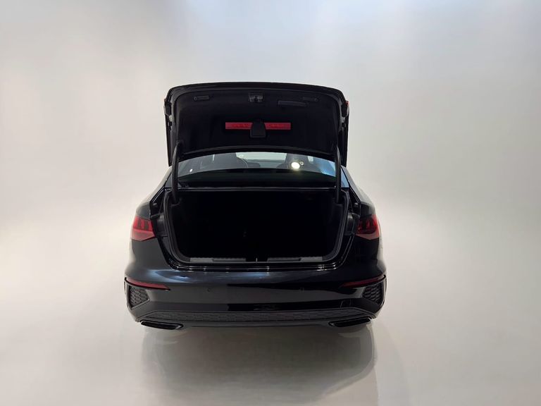 Audi A3 Sed.Perf. Black 2.0 TFSI S-tr. (Hib.)