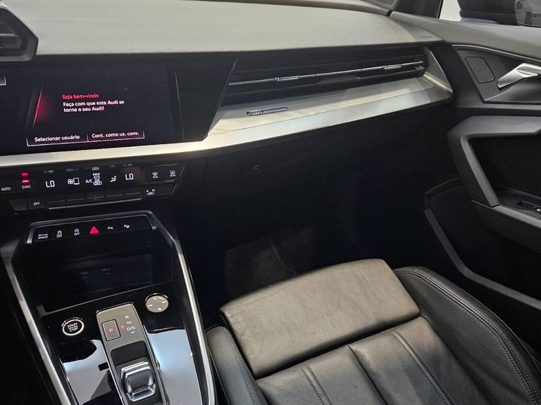 Audi A3 Sed.Perf. Black 2.0 TFSI S-tr. (Hib.)