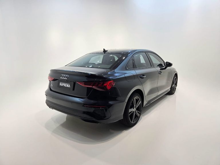 Audi A3 Sed.Perf. Black 2.0 TFSI S-tr. (Hib.)