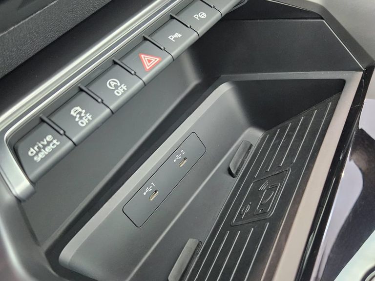 Audi A3 Sed.Perf. Black 2.0 TFSI S-tr. (Hib.)