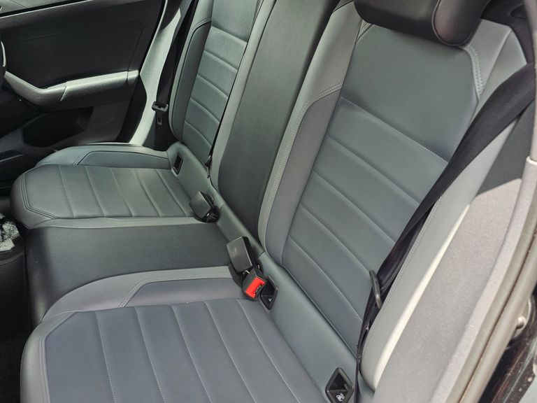 VolksWagen Nivus Highline 1.0 200 TSI Flex Aut.