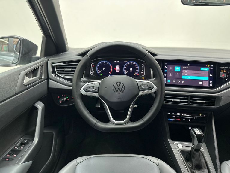 VolksWagen Nivus Highline 1.0 200 TSI Flex Aut.