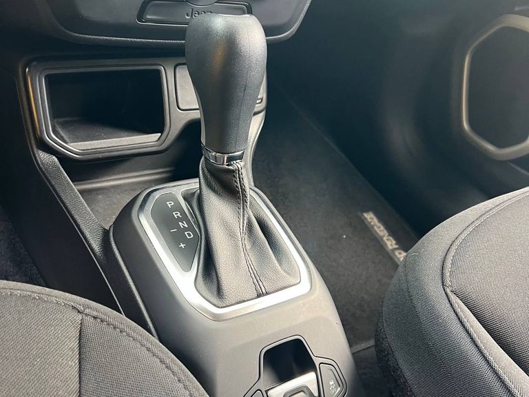 Jeep Renegade 1.8 4x2 Flex 16V Aut.