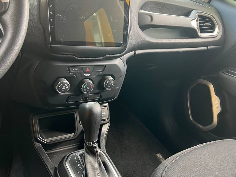 Jeep Renegade 1.8 4x2 Flex 16V Aut.