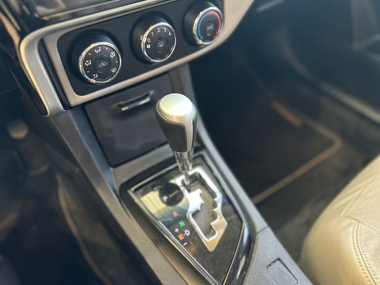 Toyota Corolla GLi Upper 1.8 Flex 16V Aut.