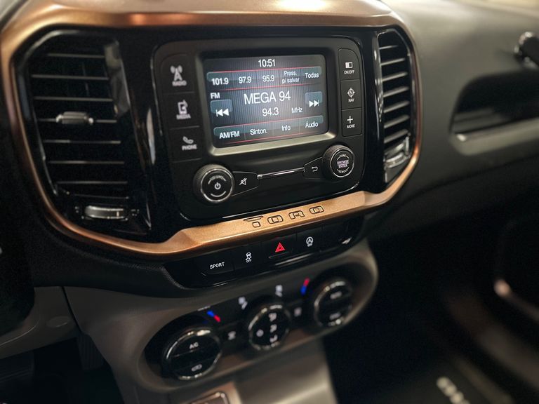 Fiat Toro Volcano 2.4 16V Flex Aut.