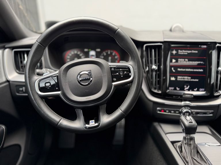 Volvo XC 60 T-5 R-DESIGN 2.0 AWD 5p