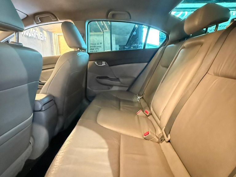 Honda Civic Sedan LXR 2.0 Flexone 16V Aut. 4p