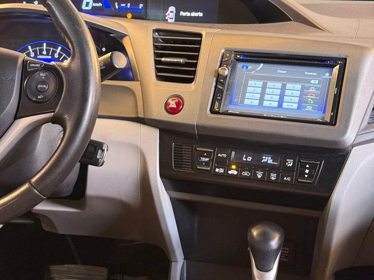 Honda Civic Sedan LXR 2.0 Flexone 16V Aut. 4p