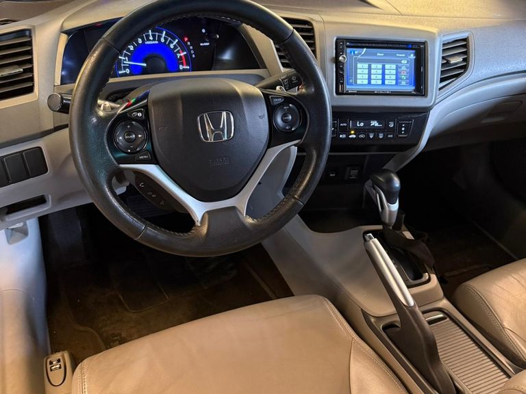 Honda Civic Sedan LXR 2.0 Flexone 16V Aut. 4p