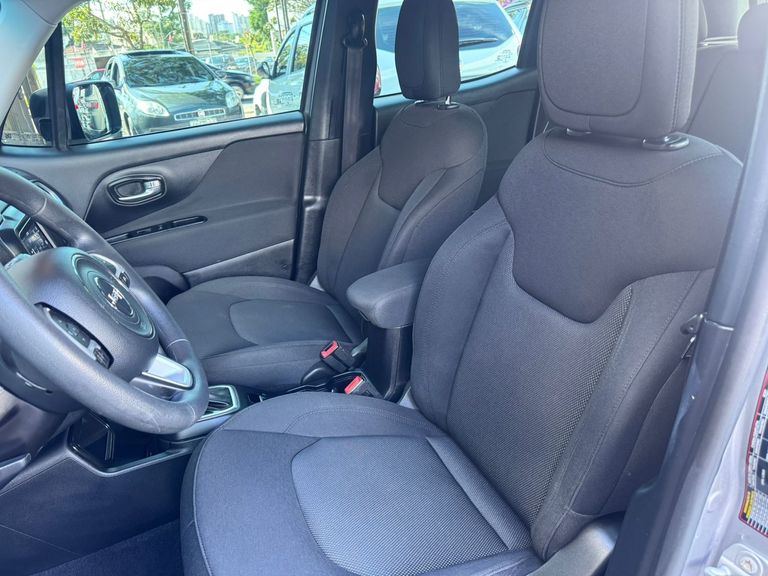 Jeep Renegade Sport 1.8 4x2 Flex 16V Aut.