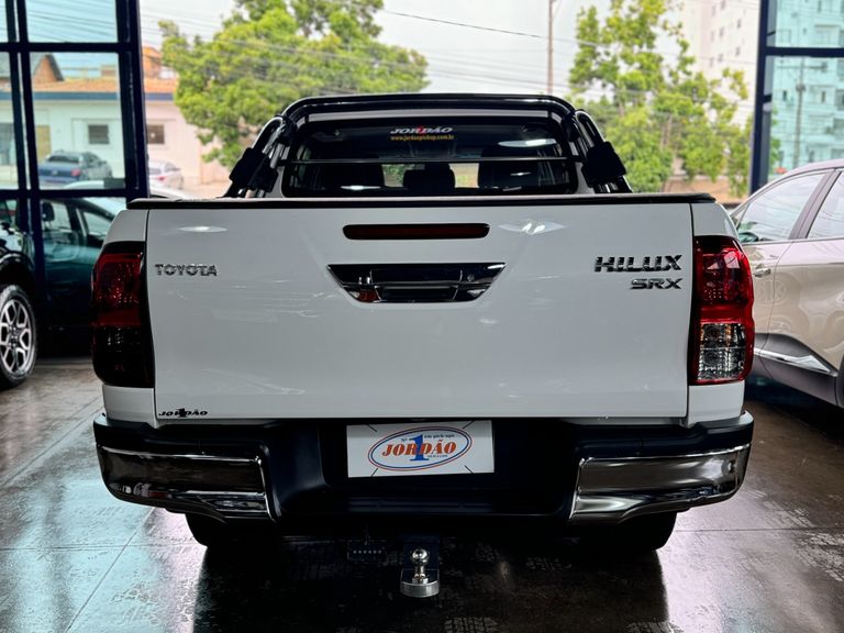 Toyota Hilux CD SRX 4x4 2.8 TDI 16V Diesel Aut.