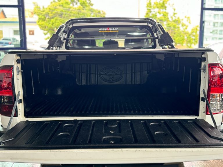 Toyota Hilux CD SRX 4x4 2.8 TDI 16V Diesel Aut.