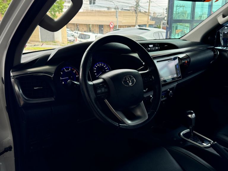 Toyota Hilux CD SRX 4x4 2.8 TDI 16V Diesel Aut.