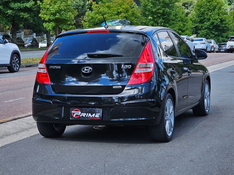 Hyundai i30 2.0 16V 145cv 5p Aut.