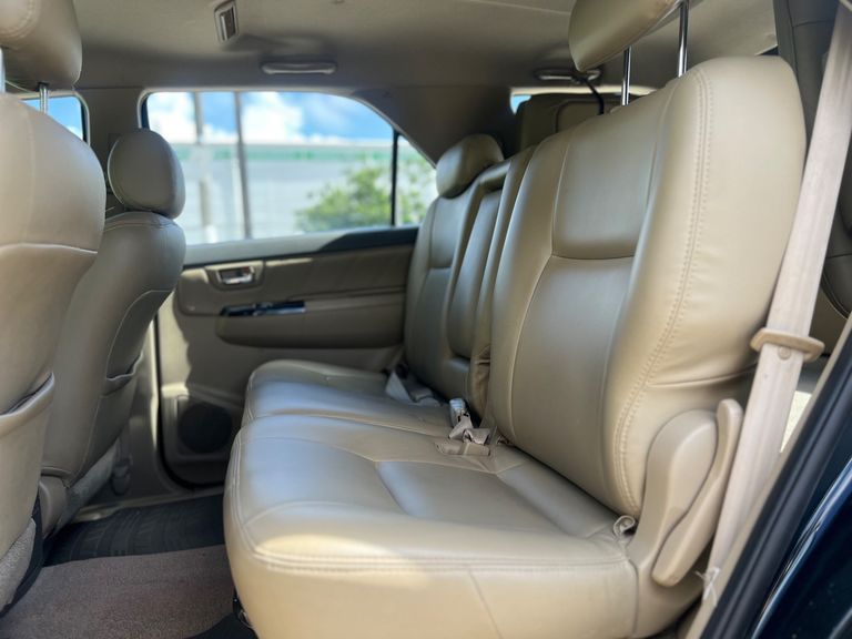 Toyota Hilux SW4 SRV D4-D 4x4 3.0 TDI Dies. Aut