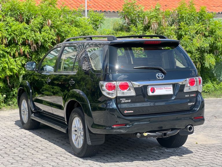 Toyota Hilux SW4 SRV D4-D 4x4 3.0 TDI Dies. Aut