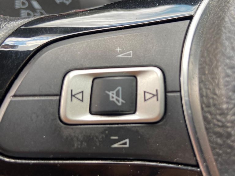 VolksWagen Fox Rock in Rio 1.6 Mi Total Flex 8V 5p