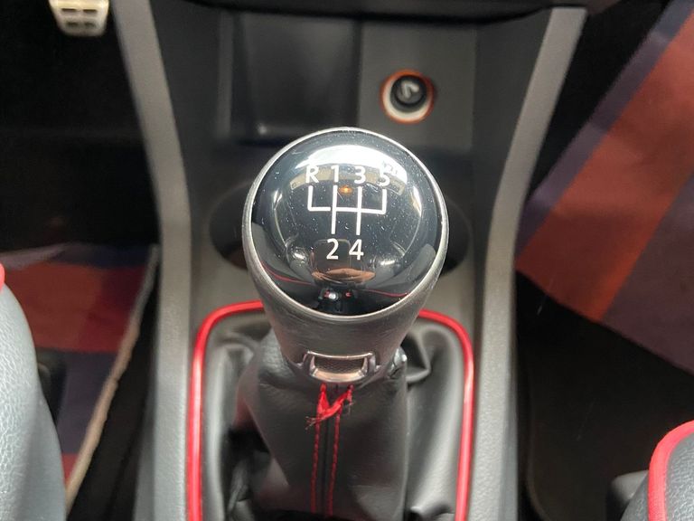 VolksWagen Fox Rock in Rio 1.6 Mi Total Flex 8V 5p