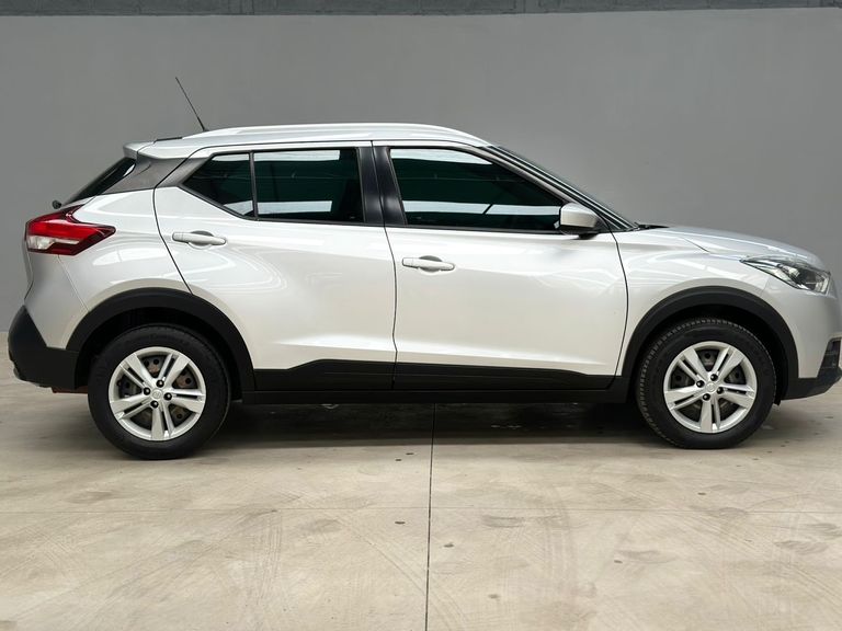 Nissan KICKS S 1.6 16V FlexStar 5p Mec.