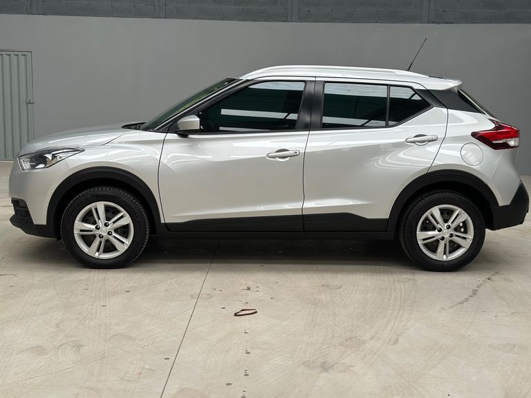Nissan KICKS S 1.6 16V FlexStar 5p Mec.