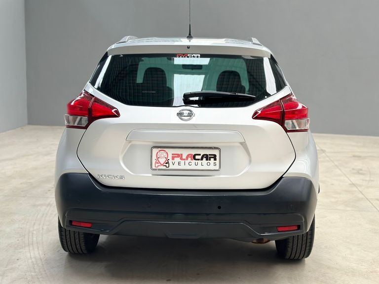 Nissan KICKS S 1.6 16V FlexStar 5p Mec.