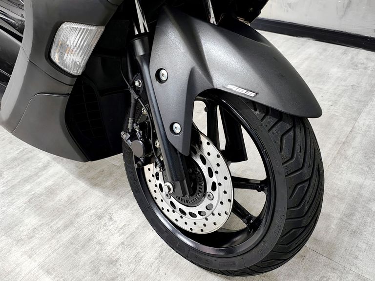 YAMAHA NMAX 160