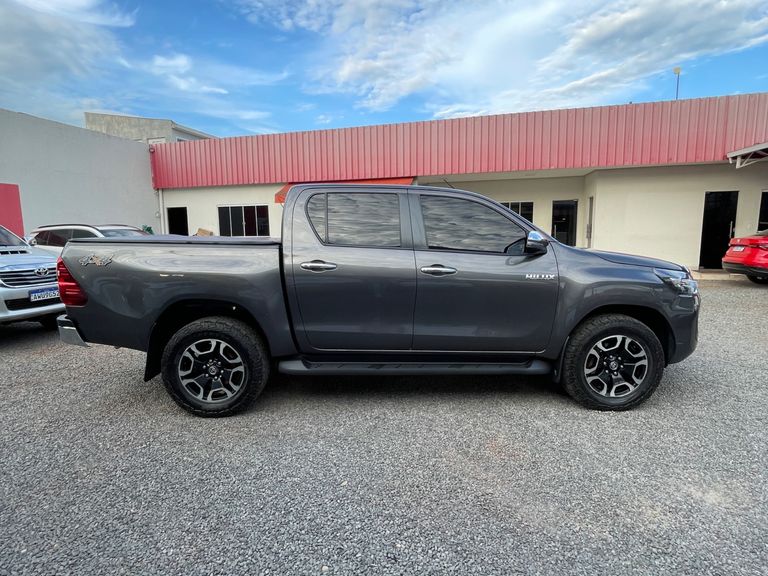 Toyota Hilux CD SRV 4x4 2.8 TDI Diesel Aut.