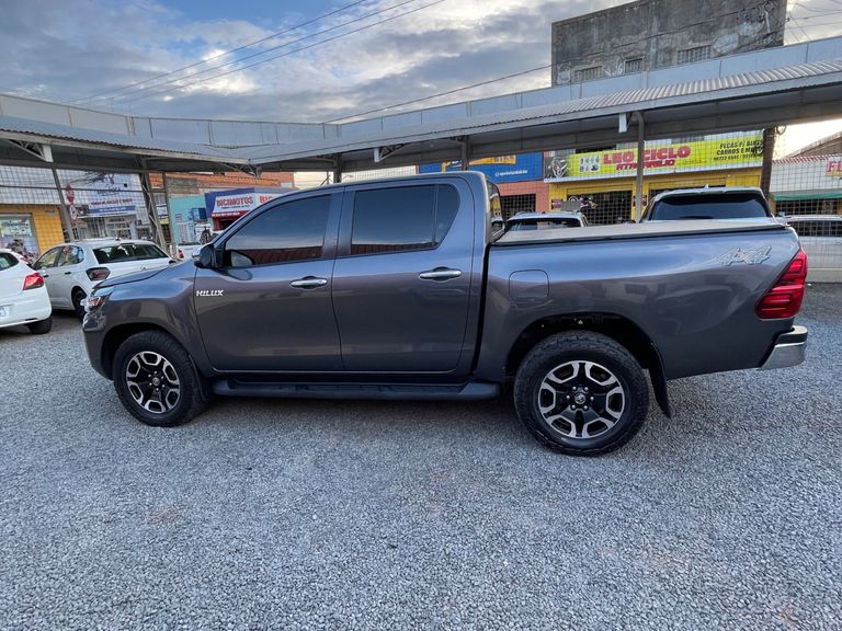 Toyota Hilux CD SRV 4x4 2.8 TDI Diesel Aut.