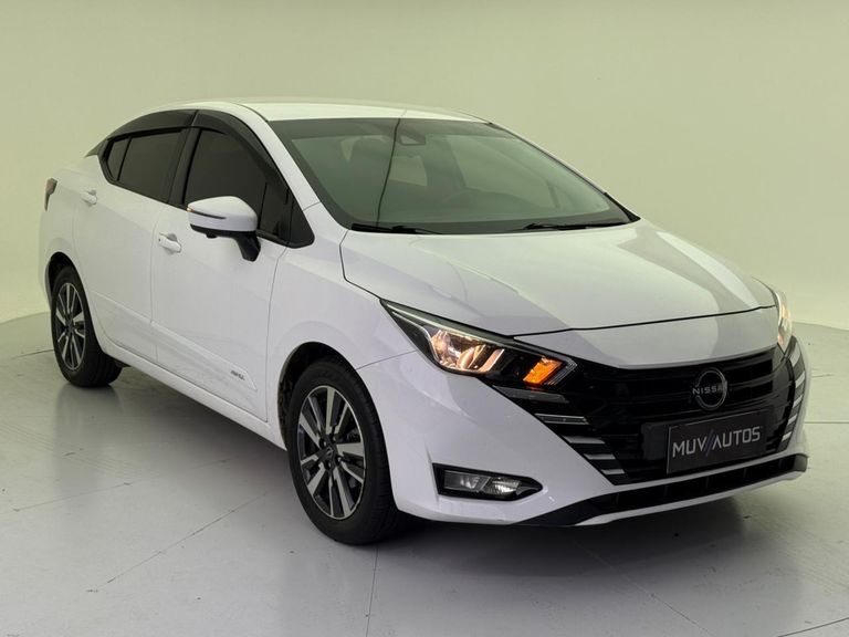 Nissan VERSA Advance 1.6 16V Flex Aut.