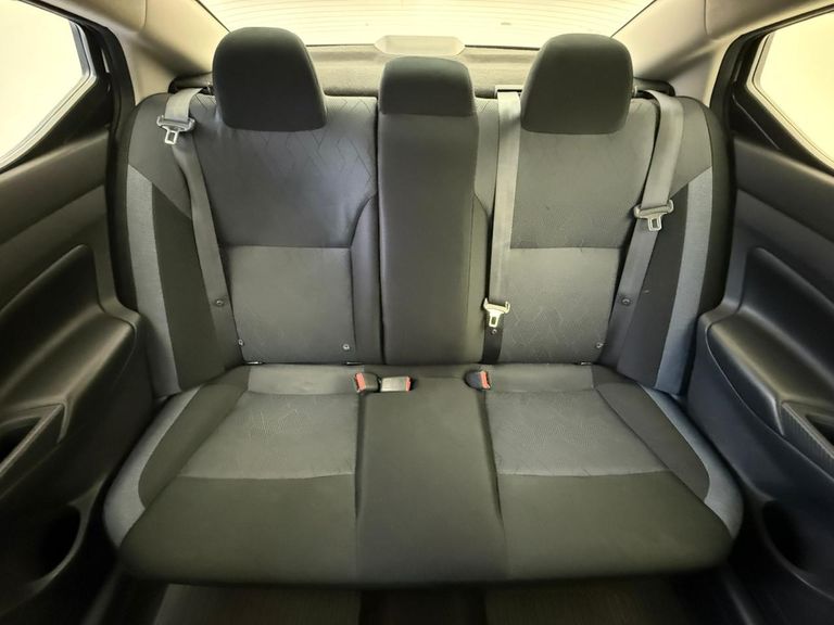 Nissan VERSA Advance 1.6 16V Flex Aut.