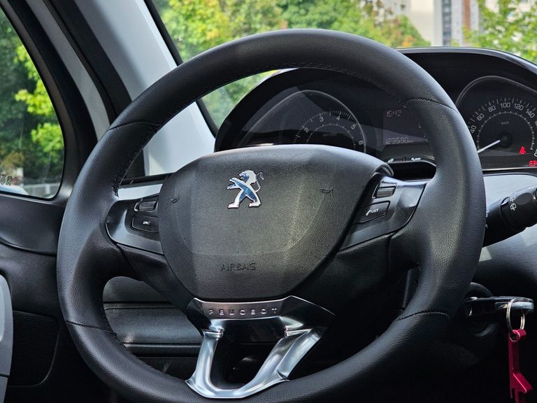 Peugeot 208 Allure 1.5 Flex 8V 5p