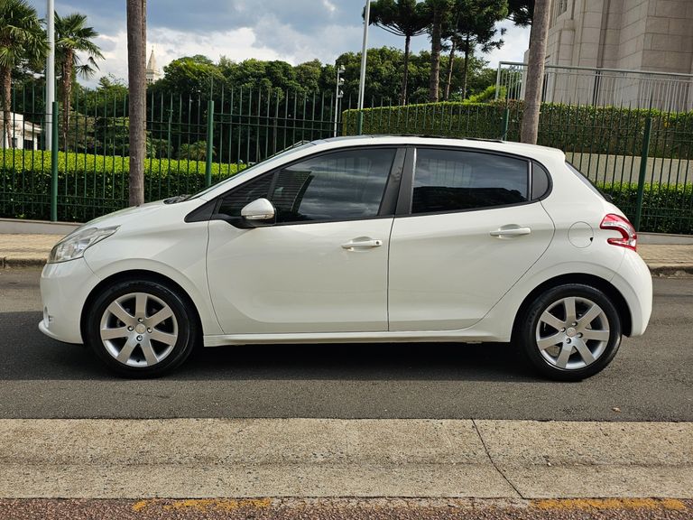 Peugeot 208 Allure 1.5 Flex 8V 5p