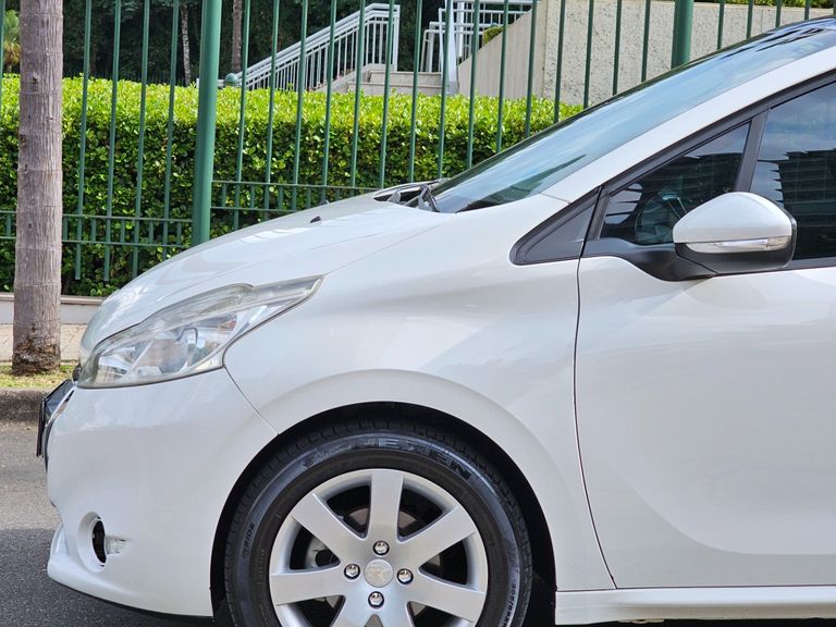 Peugeot 208 Allure 1.5 Flex 8V 5p