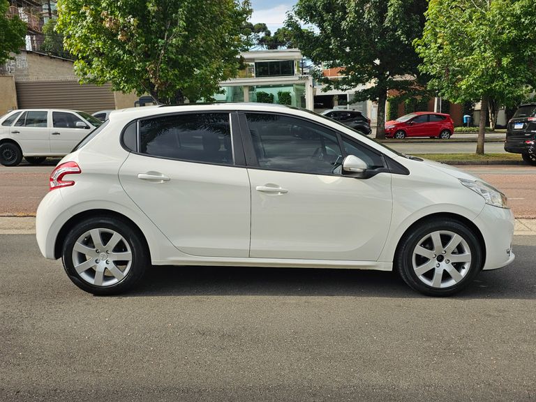 Peugeot 208 Allure 1.5 Flex 8V 5p