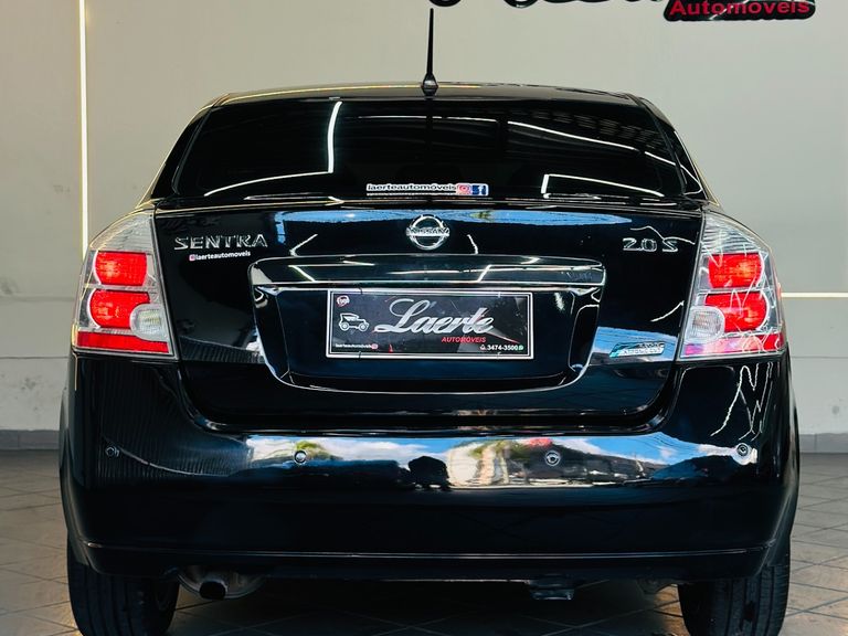 Nissan Sentra S 2.0/ 2.0 Flex Fuel 16V Aut.