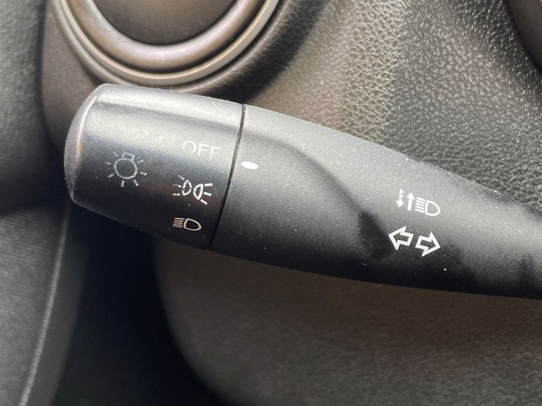 Renault KWID Zen 1.0 Flex 12V 5p Mec.