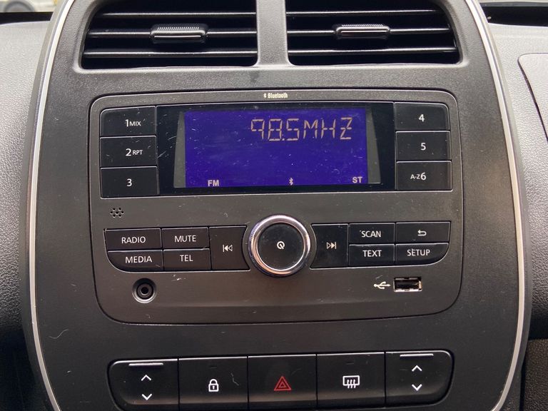 Renault KWID Zen 1.0 Flex 12V 5p Mec.