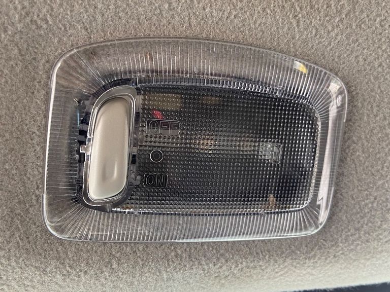 Renault KWID Zen 1.0 Flex 12V 5p Mec.