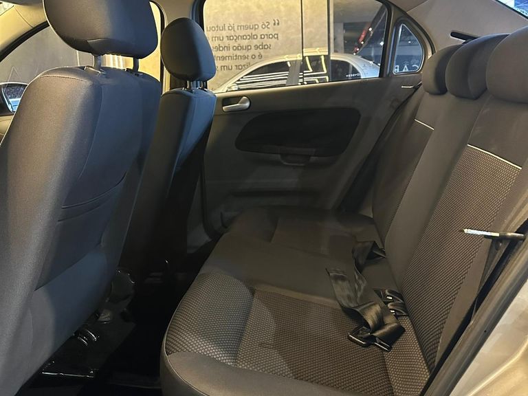 VolksWagen VOYAGE COMF/Highli. 1.6 T.Flex 8V 4p