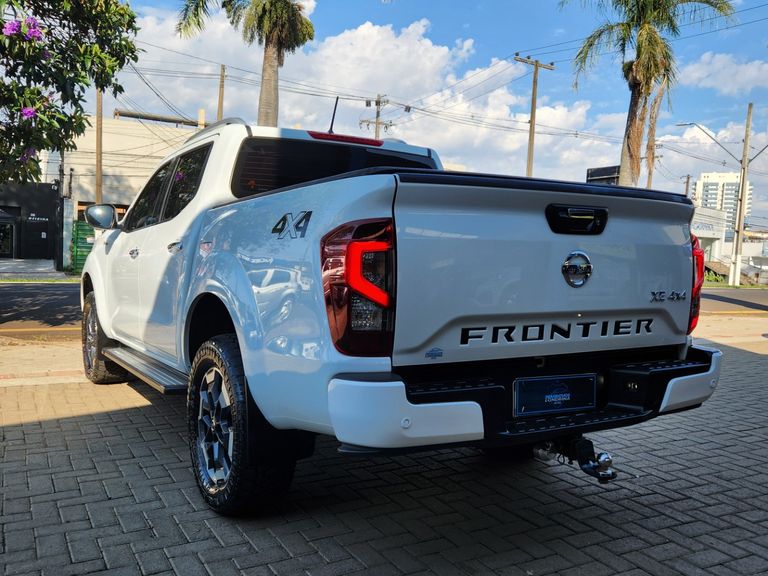 Nissan Frontier XE CD 4x4 2.3 Bi-TB Diesel Aut.