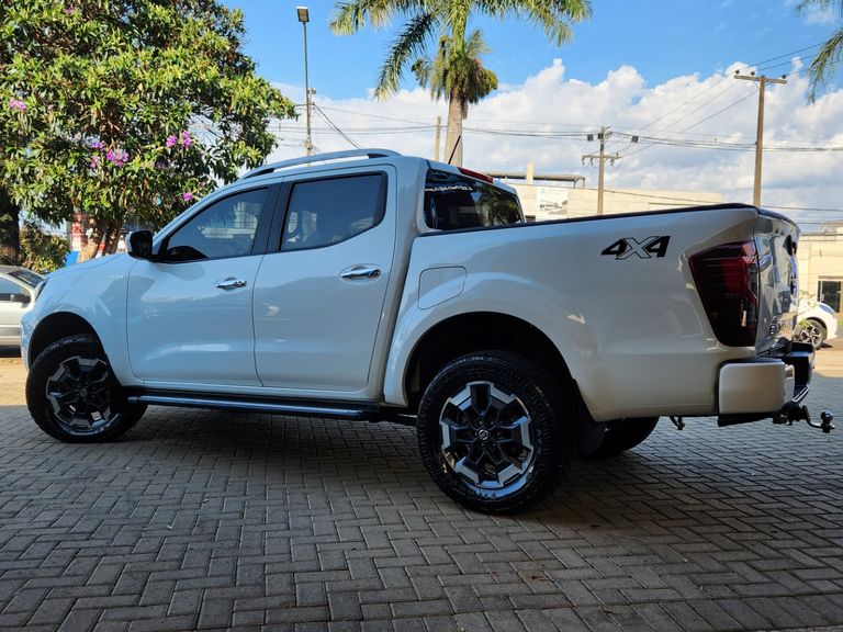 Nissan Frontier XE CD 4x4 2.3 Bi-TB Diesel Aut.