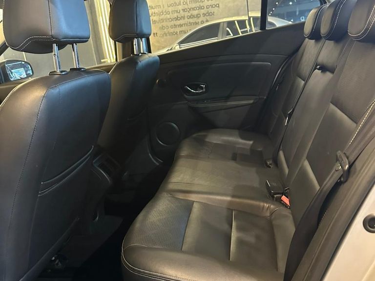 Renault FLUENCE Sed. Dynamique 2.0 16V FLEX Aut.