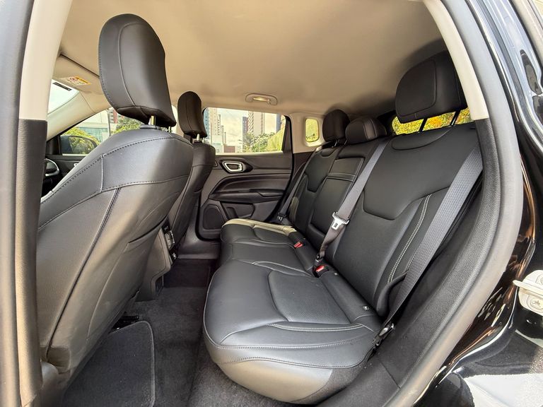 Jeep COMPASS LONG. T270 1.3 TB 4x2 Flex Aut.