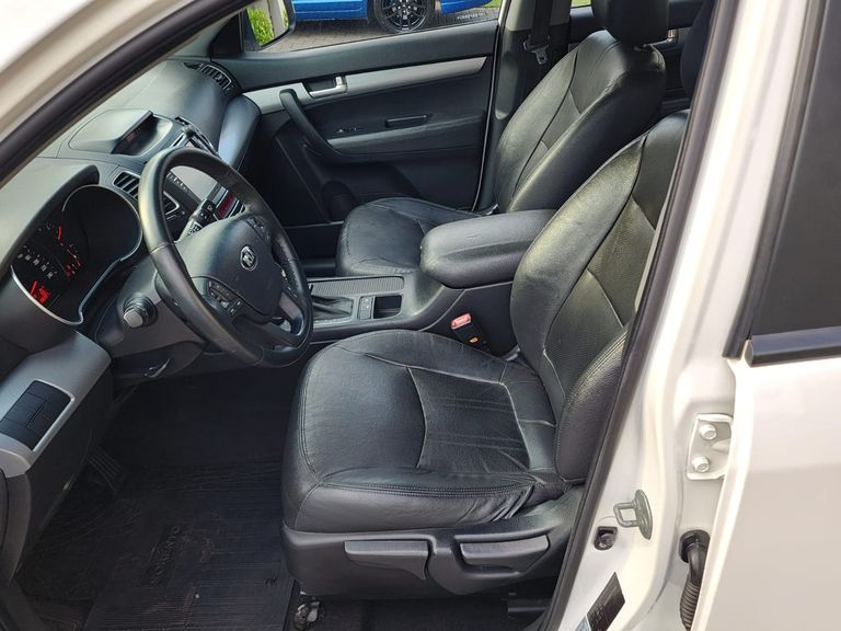 Kia Motors Sorento 2.4 16V 4x2 Aut.